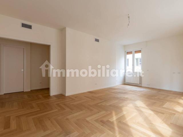 Trilocale via Antonio Locatelli 36, Centro, Bergamo