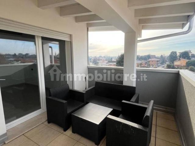 Trilocale via Armando Diaz 577, Centro, Marnate