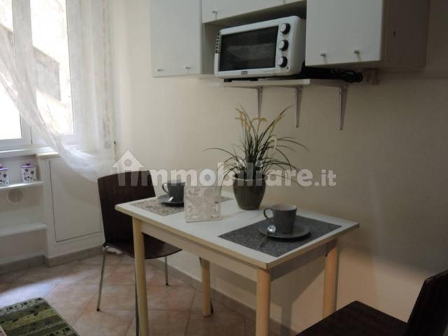 Trilocale via Arrigo Davila 89, Colli Albani, Roma
