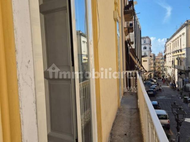Trilocale via Beato Vincenzo Romano 24, Torre del Greco