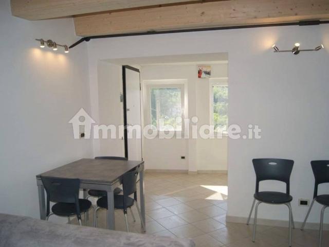 Trilocale via Bezzecca 17, Fivizzano