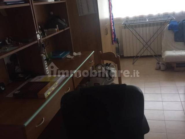 Trilocale via Bonconte da Montefeltro 20, Centro, Urbino