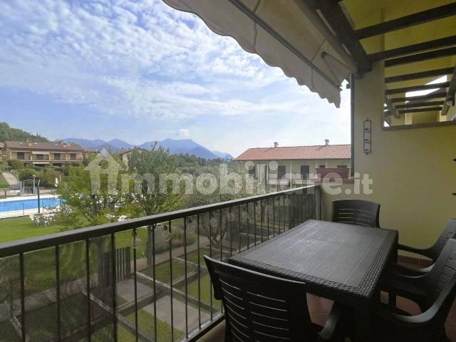 Trilocale via Borgo Alto 13, Castello, Puegnago sul Garda
