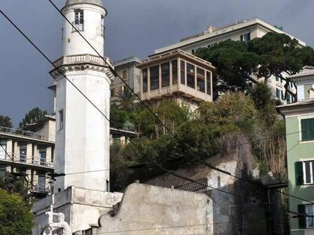 Trilocale via Caffaro, Centro Città, Genova