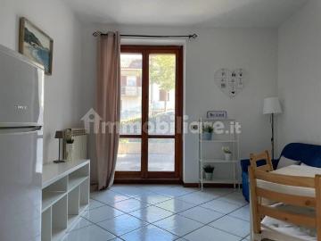 Trilocale via Camillo Bagazzotto 8, Località San Paolo, Camerino