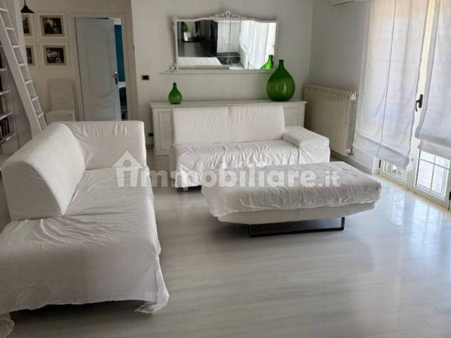 Trilocale via Campi di Lino 7, Centro, Soveria Mannelli