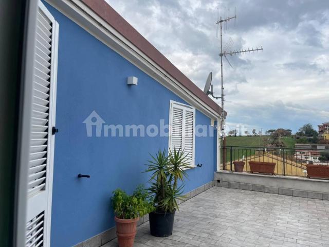 Trilocale via Campo Leone Scalo 33, Campoleone Tre Colli, Aprilia