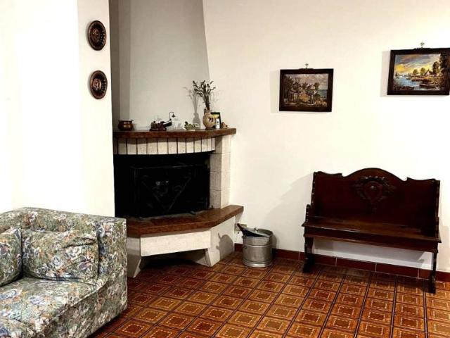Trilocale via Campocavallo, Aielli Stazione, Aielli