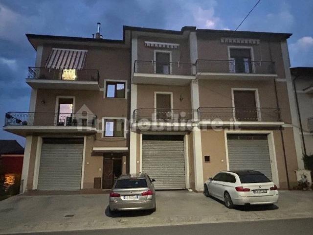 Trilocale via Casale 15, Buonabitacolo