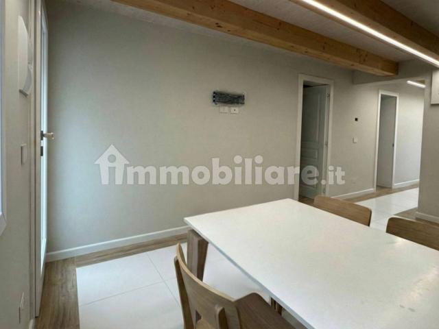 Trilocale via Castelfidardo, Centro, Chiaravalle