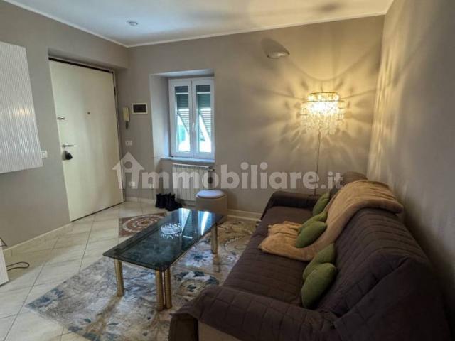 Trilocale via Carriona 20, Centro, Carrara