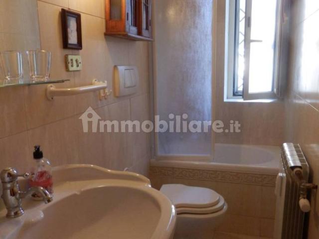 Trilocale via Chiusi 68, Nuovo Salario, Roma