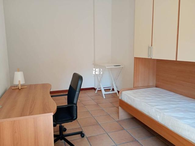 Trilocale via Cipriano Facchinetti, Casal Bruciato, Roma