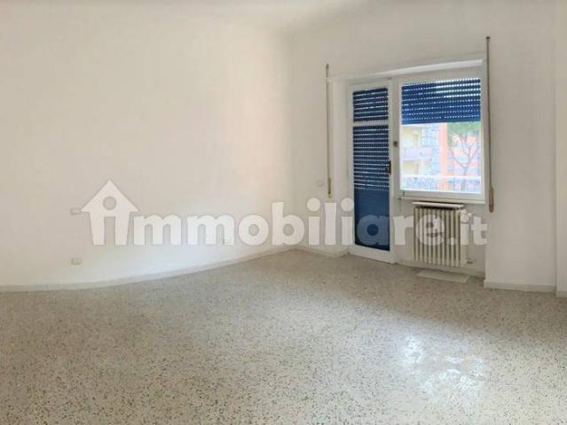Trilocale via Codroipo, Villa Gordiani, Roma