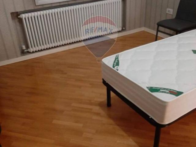 Trilocale via Corrado Masetti, San Donato, Bologna