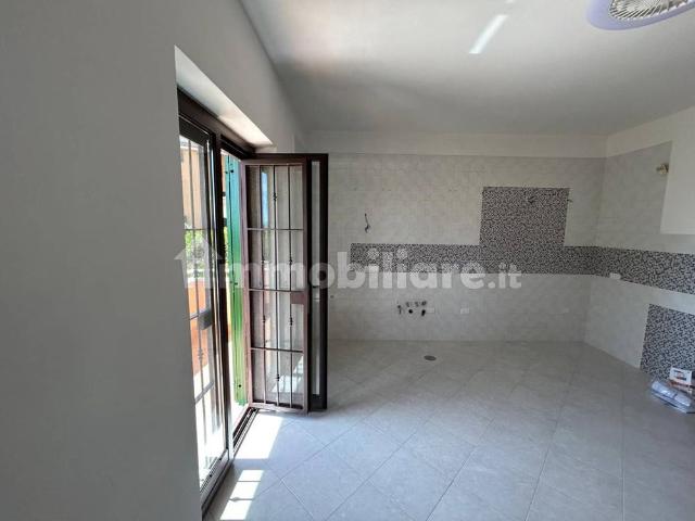 Trilocale via Cristoforo Colombo 11, Lago Patria, Castel Volturno