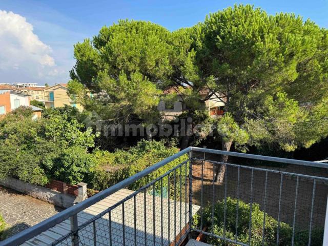 Trilocale via dei Cavalleggeri 245, Mazzanta, Rosignano Marittimo