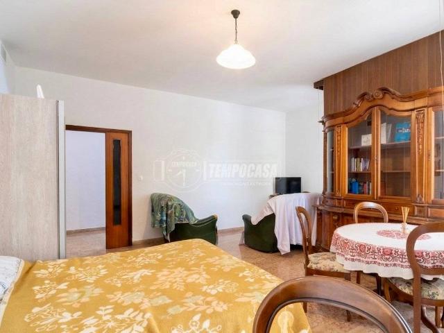 Trilocale via del Pavone 77, San Benedetto, Ferrara