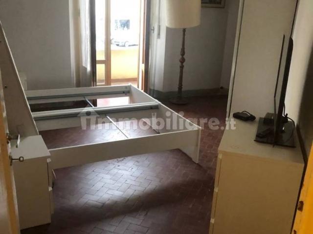 Trilocale via del Ponte di Mezzo 19, Ponte di Mezzo Circondaria, Firenze
