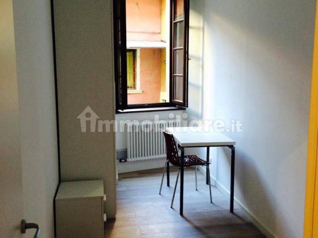 Trilocale via del Suffragio 112, Centro Storico, Trento