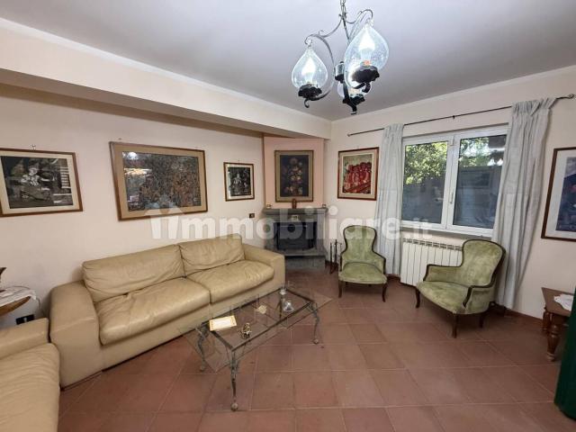 Trilocale via della Villa, Centro, Formello