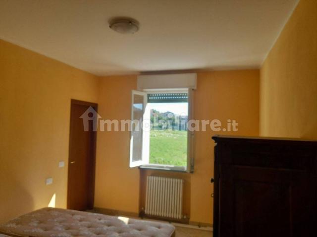 Trilocale via della Villa 35, Sologno, Villa Minozzo