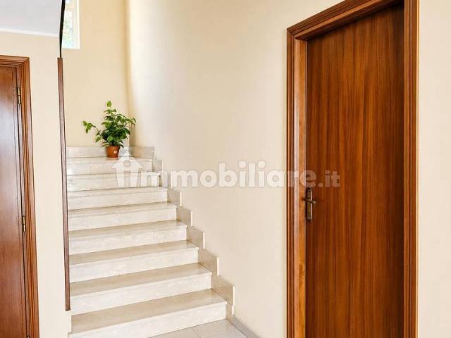 Trilocale via delle Melazze 5, Colleferro Scalo, Colleferro