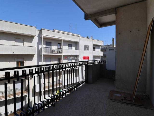 Trilocale via delle Ortensie 8, Martina Franca