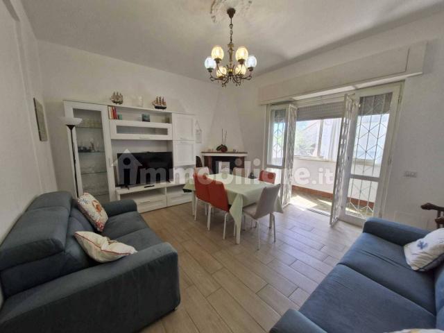 Trilocale via delle Castalidi 67, Lido di Cincinnato Sirene, Anzio