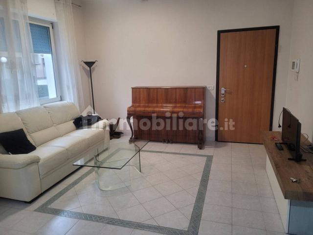 Trilocale via delle Lampare, Centro, Termoli