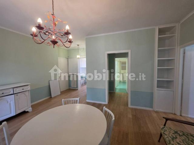 Trilocale via delle Leghe 2, Pasteur, Milano