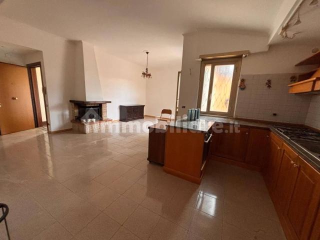 Trilocale via di Mezzacosta, Tre Pontoni, Castelnuovo di Porto