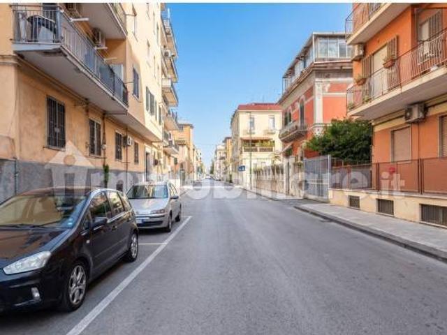 Bilocale via di Niso, Bagnoli, Napoli