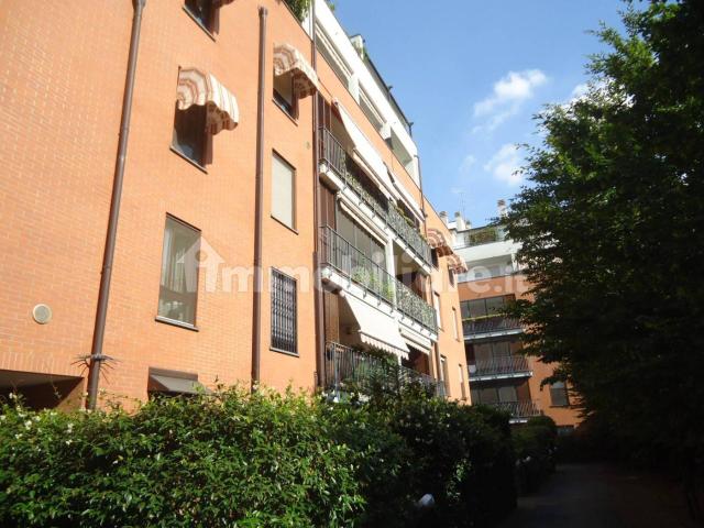 Trilocale via Diodoro Siculo 4, Greco Segnano, Milano