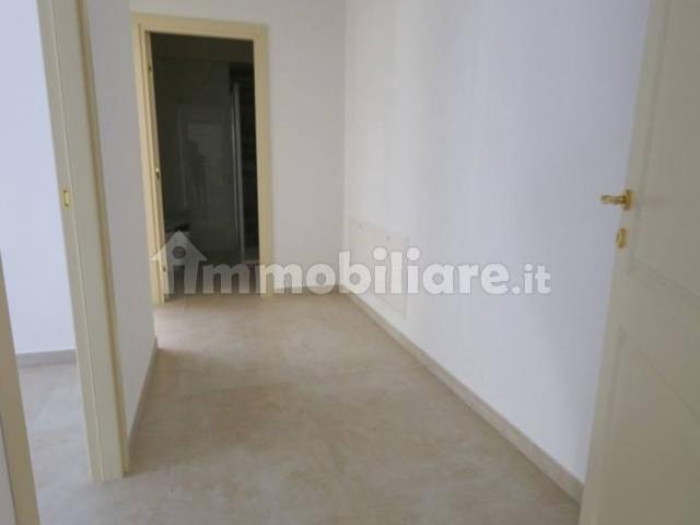Trilocale via Don Luigi Sturzo, Semicentro, Cascina