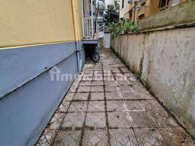 Trilocale via Edoardo Dalbono, Vomero, Napoli