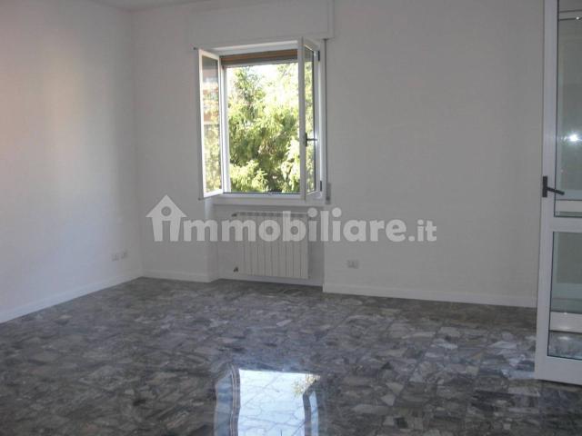 Trilocale via Egidio Dabbeni 54, Mompiano Costalunga, Brescia