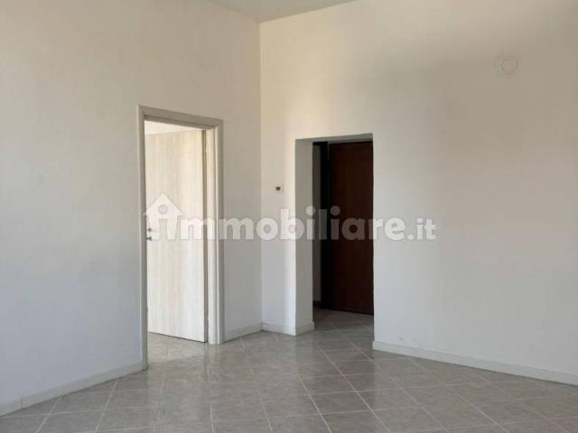 Trilocale via Emilia Est 48B, San Nicolò, Rottofreno