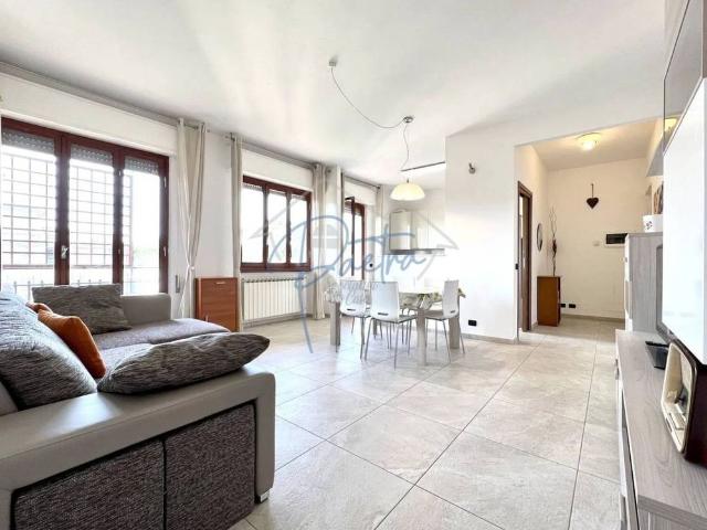 Trilocale via Empoli, 6, Marina di Massa Centro, Massa