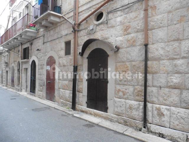 Trilocale via Errico Petrella 31, Corato