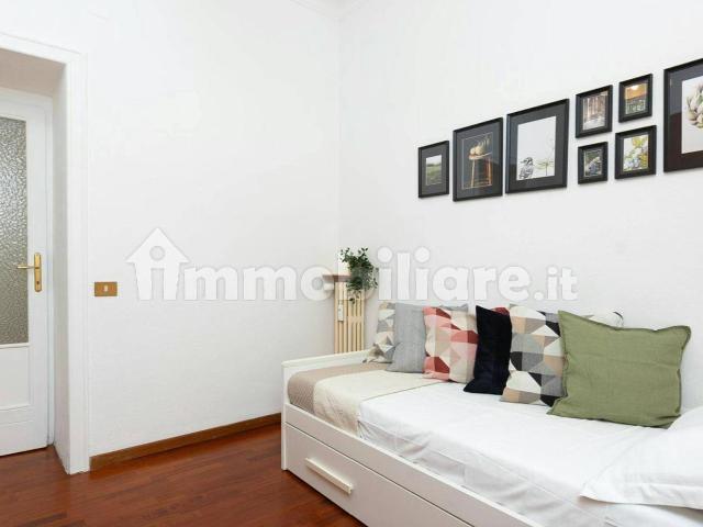 Trilocale via Faleria, Re di Roma, Roma