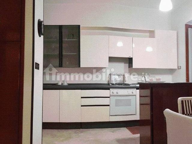 Trilocale via Fara Forni, Centro Storico, Brindisi