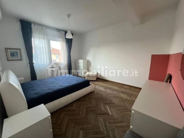 Trilocale via Ferrarese 57, Bolognina, Bologna