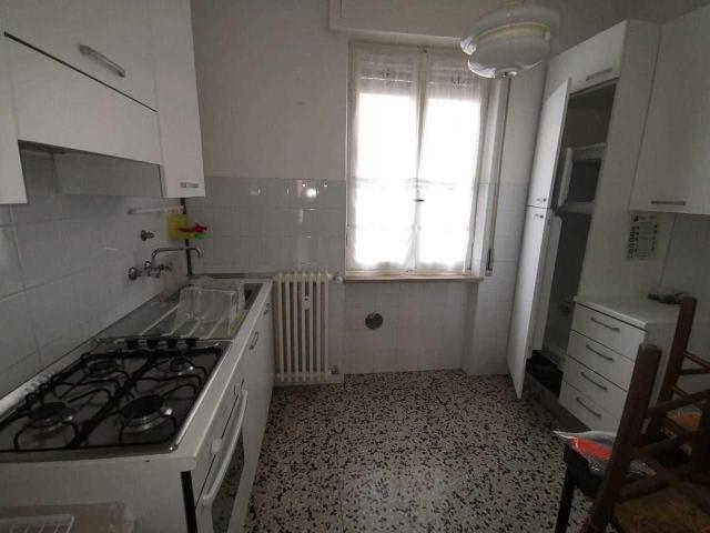 Trilocale Via Ferrini 40 trilocale 75mq da arredare