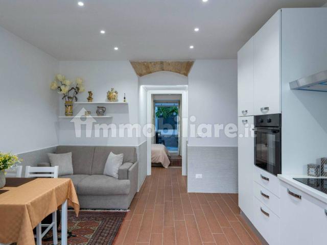 Trilocale via Francesco Testa 15, Zisa, Palermo