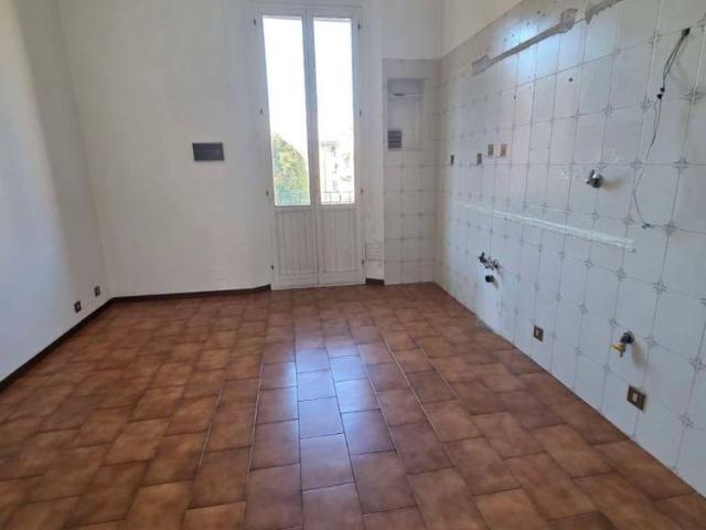 Trilocale via Franco Bolognese 27, Bolognina, Bologna