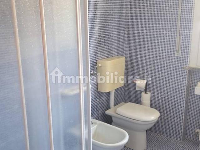 Trilocale via Fratelli Maioni 117, Centro, Borgomanero