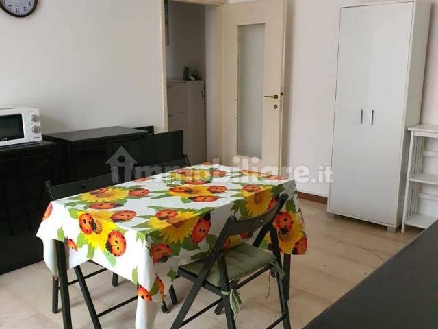 Trilocale via Fratelli Rosselli 25/6, Bologna Sulmona, Milano