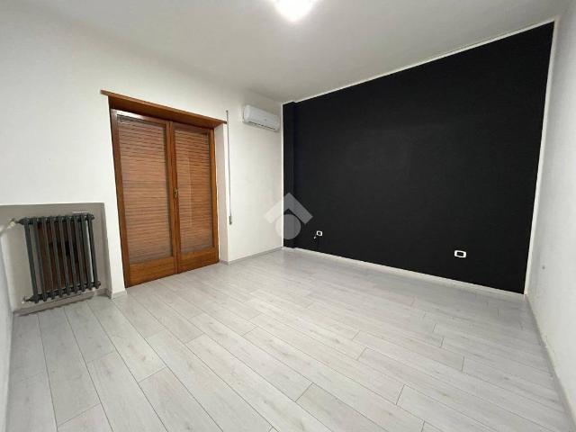 Trilocale via G.d'annunzio 75, Centro, Cassino