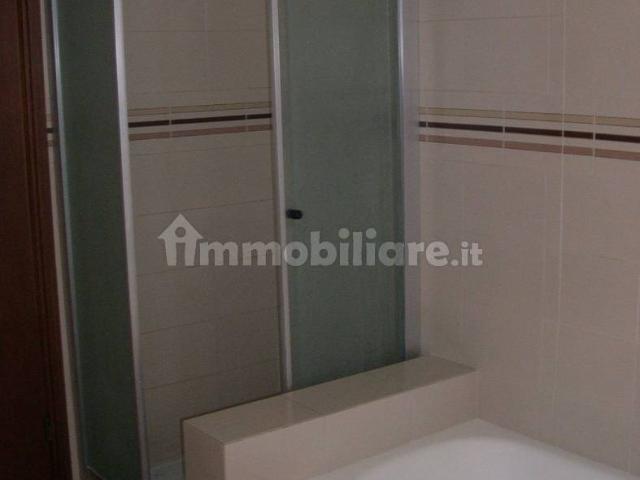 Trilocale via G. Piola 3, Centro, Inzago